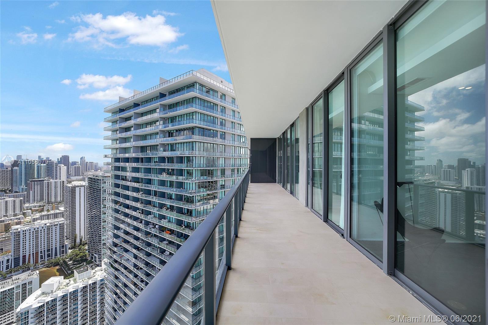 PARAISO BAY CONDO - Residential