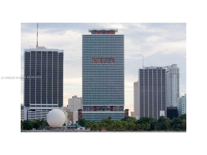 Very Nice Unit fully furnished with Bay view. Assigned parking on the same floor.