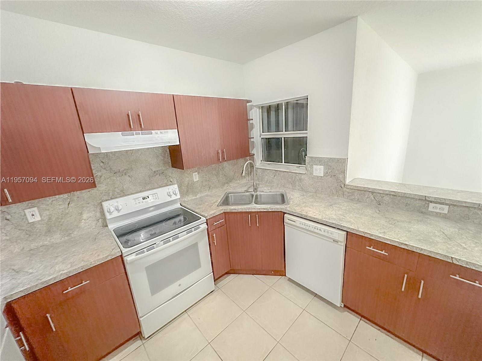 ABEL HOMES AT KEYS WINDS - Residential