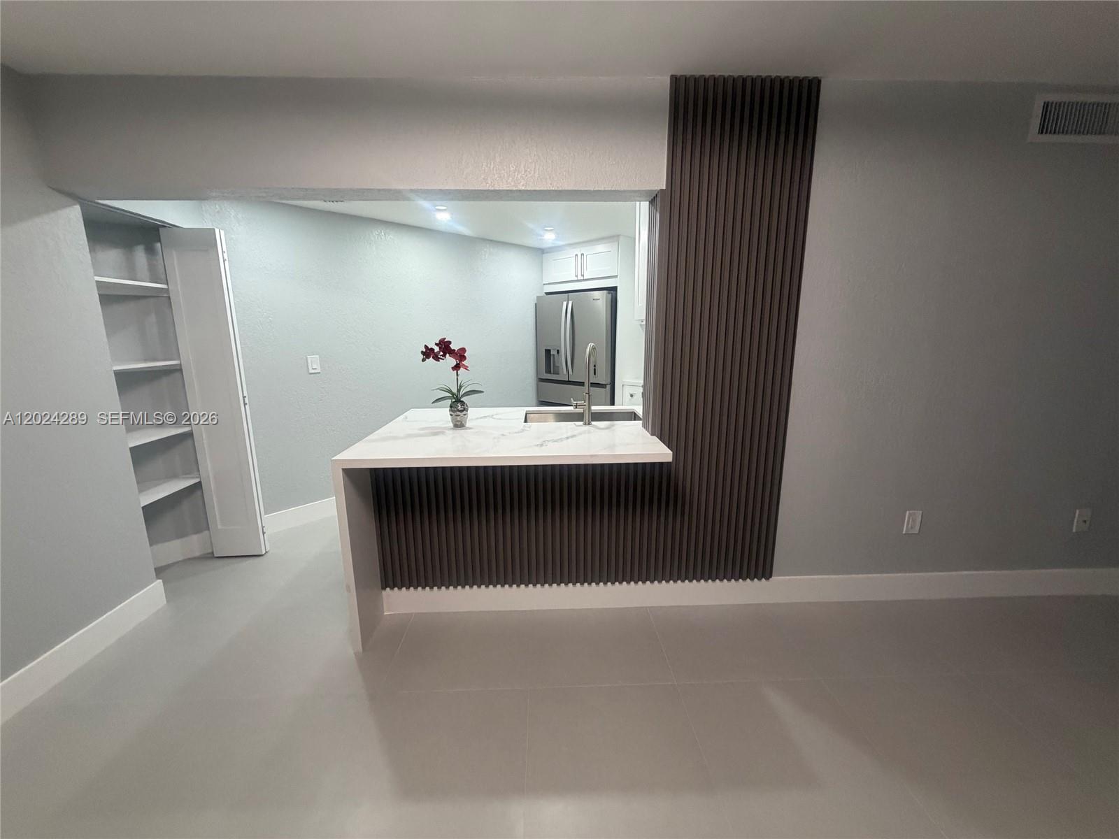 WEST FONTAINE CONDO - Residential Lease