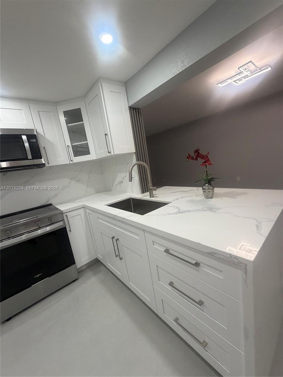 WEST FONTAINE CONDO - Residential Lease