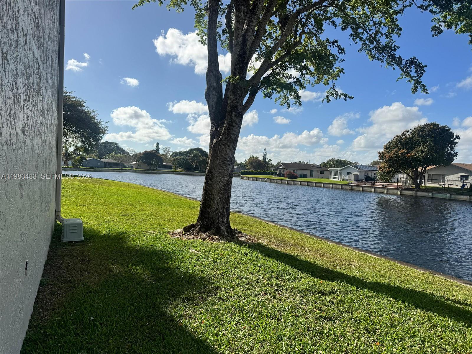 LIME BAY CONDOMINIUM 8 - Residential Lease