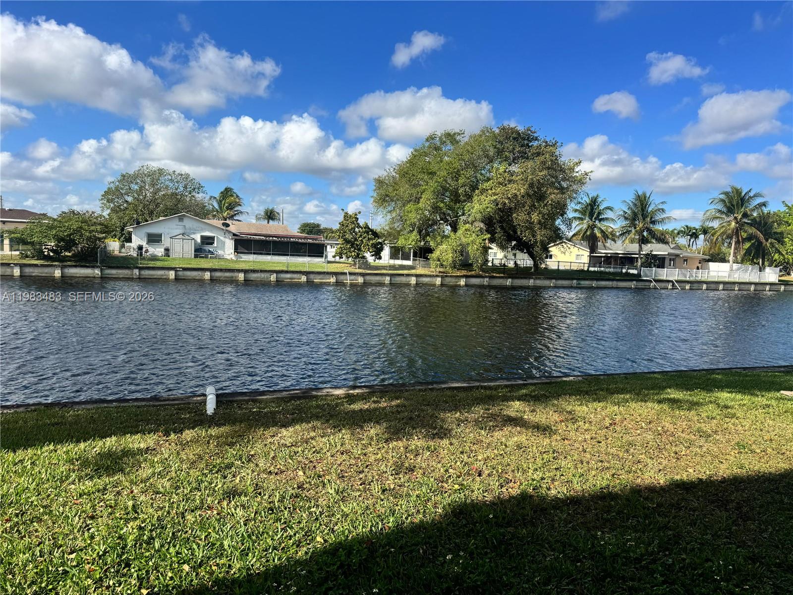 LIME BAY CONDOMINIUM 8 - Residential Lease