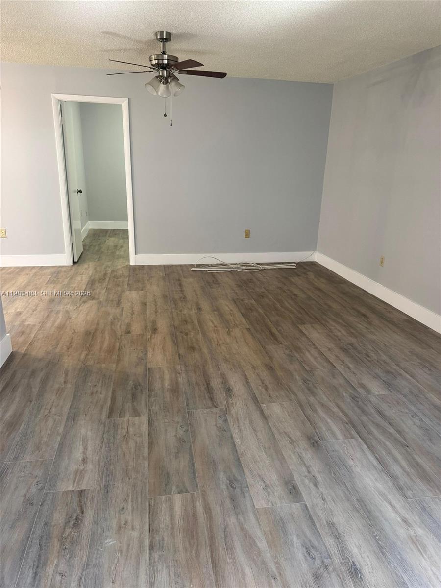 LIME BAY CONDOMINIUM 8 - Residential Lease