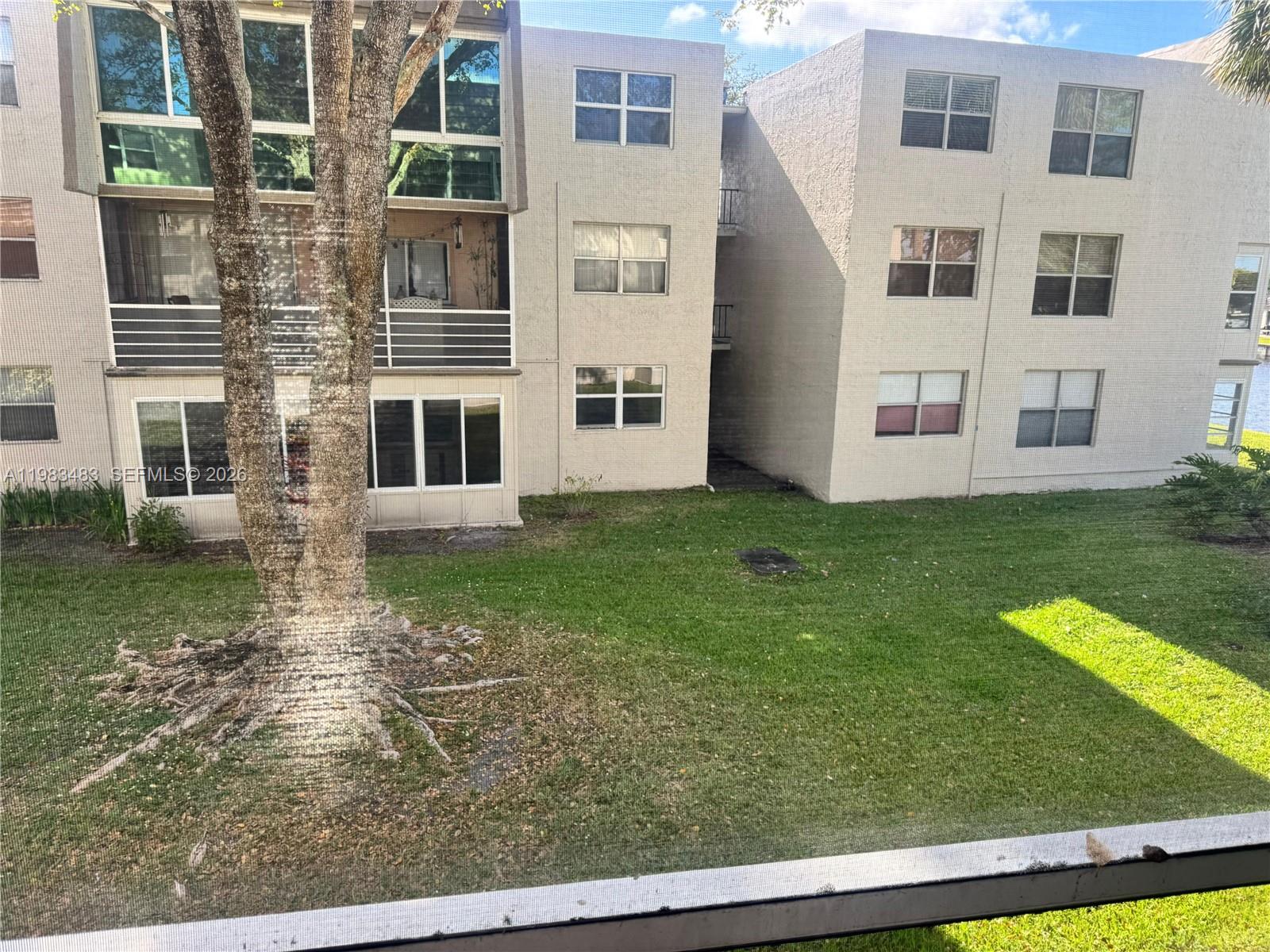 LIME BAY CONDOMINIUM 8 - Residential Lease