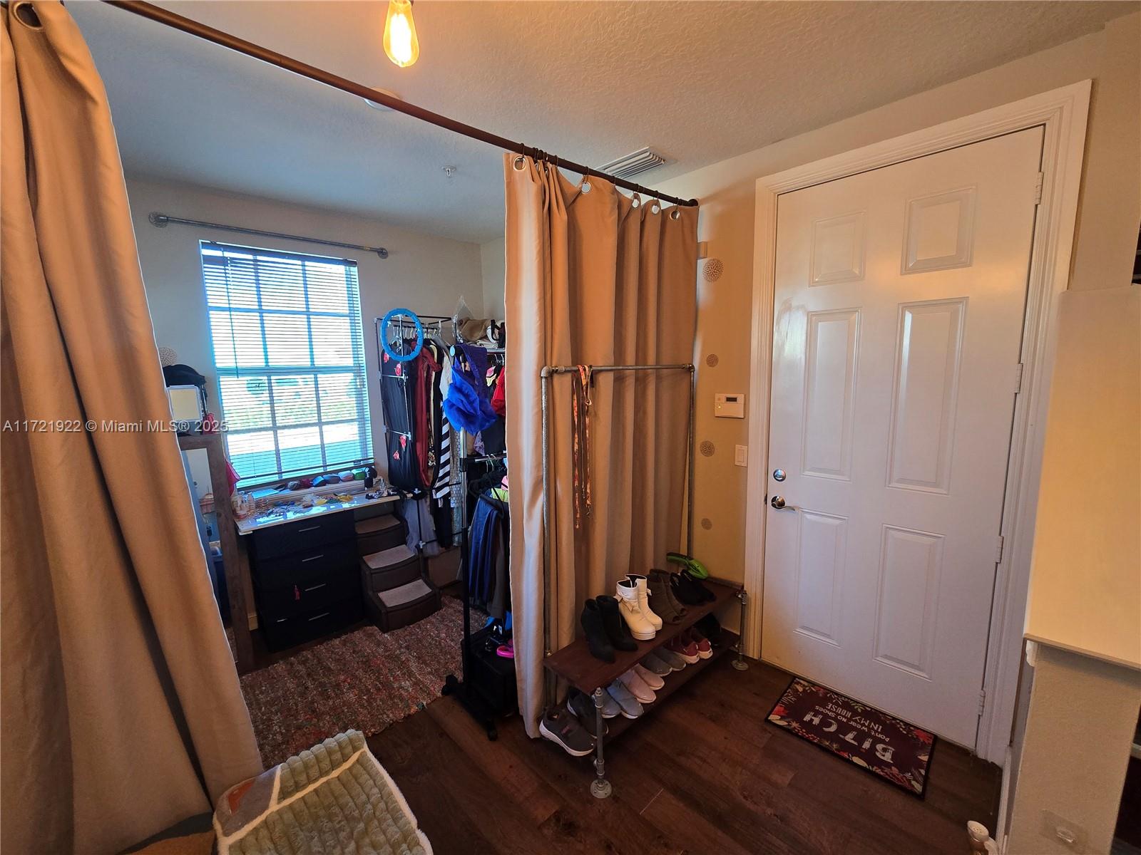 HAMMON PARK - Residential