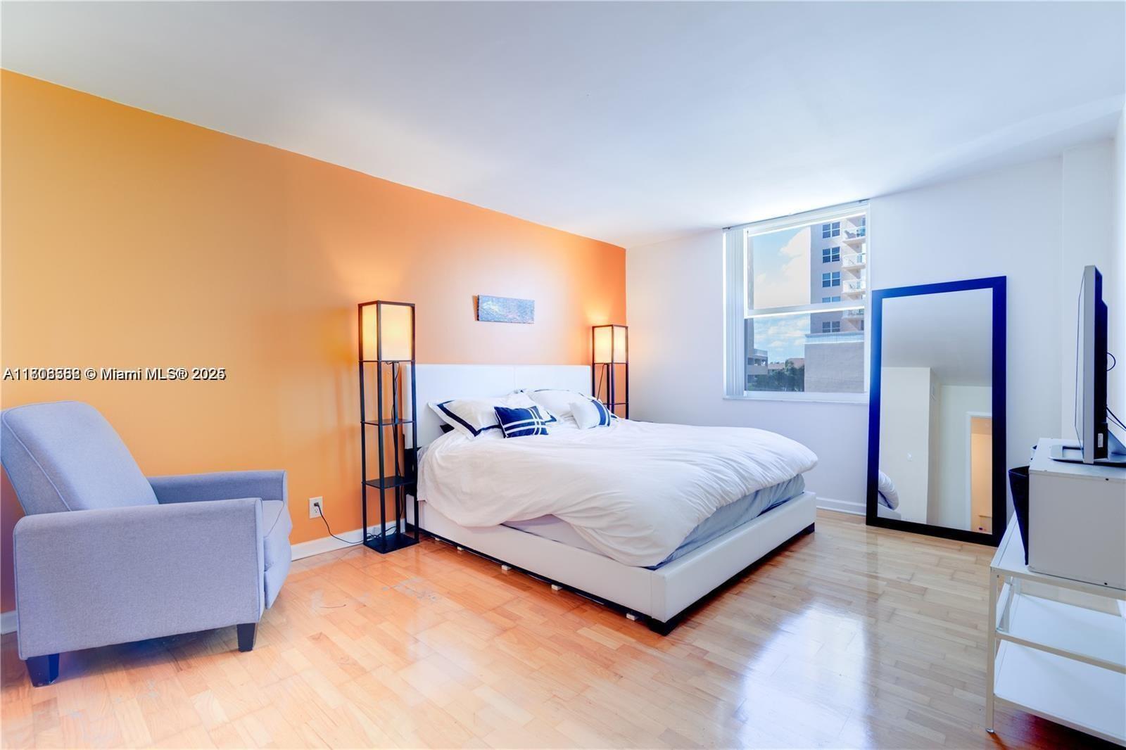 GOLDEN ISLES YACHT CLUB C - Residential