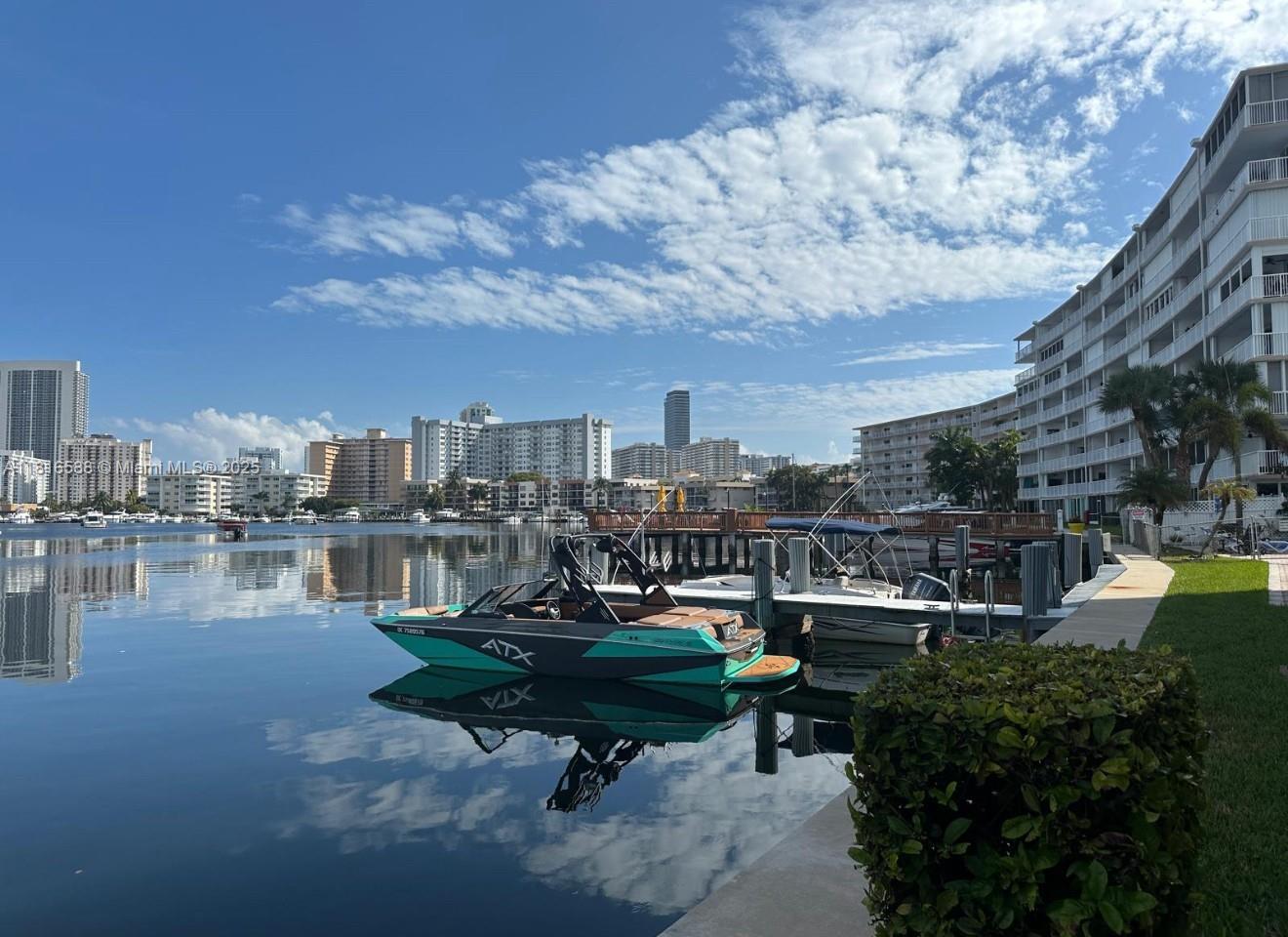 GOLDEN ISLES YACHT CLUB C - Residential
