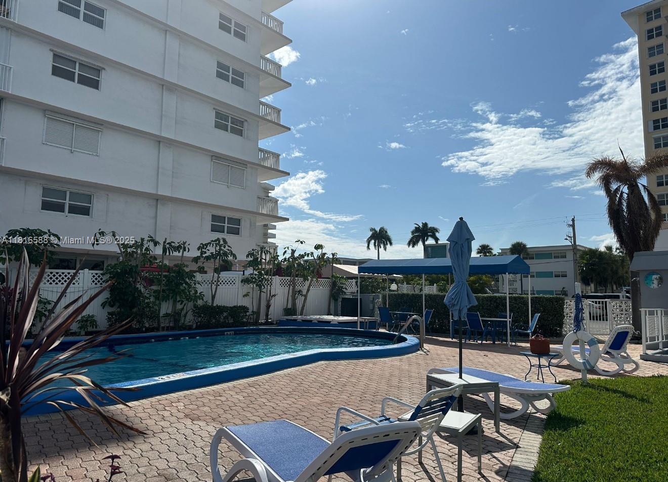 GOLDEN ISLES YACHT CLUB C - Residential