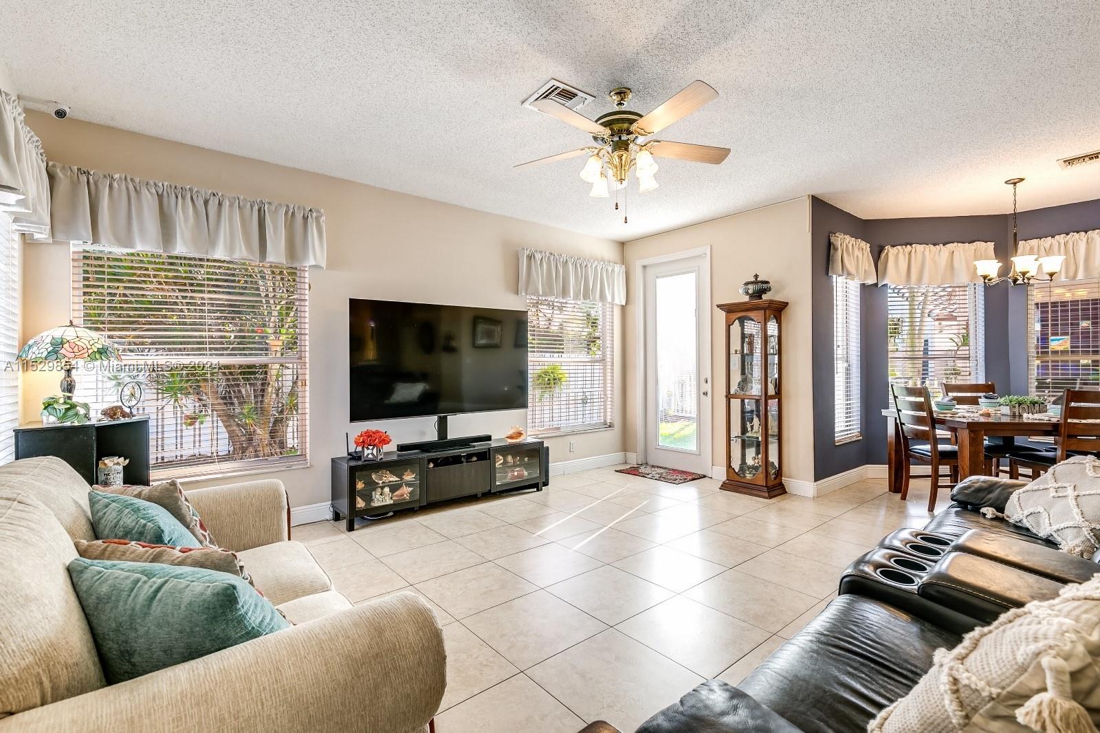 SILVER LAKES PHASE III - Residential