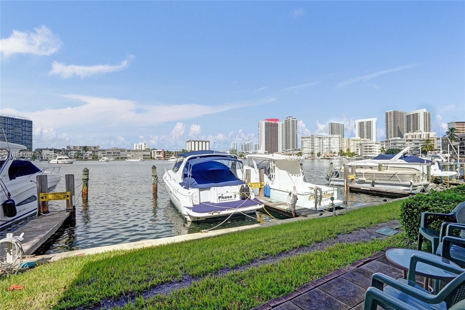 PARADISE HARBOUR APTS CO- - Residential
