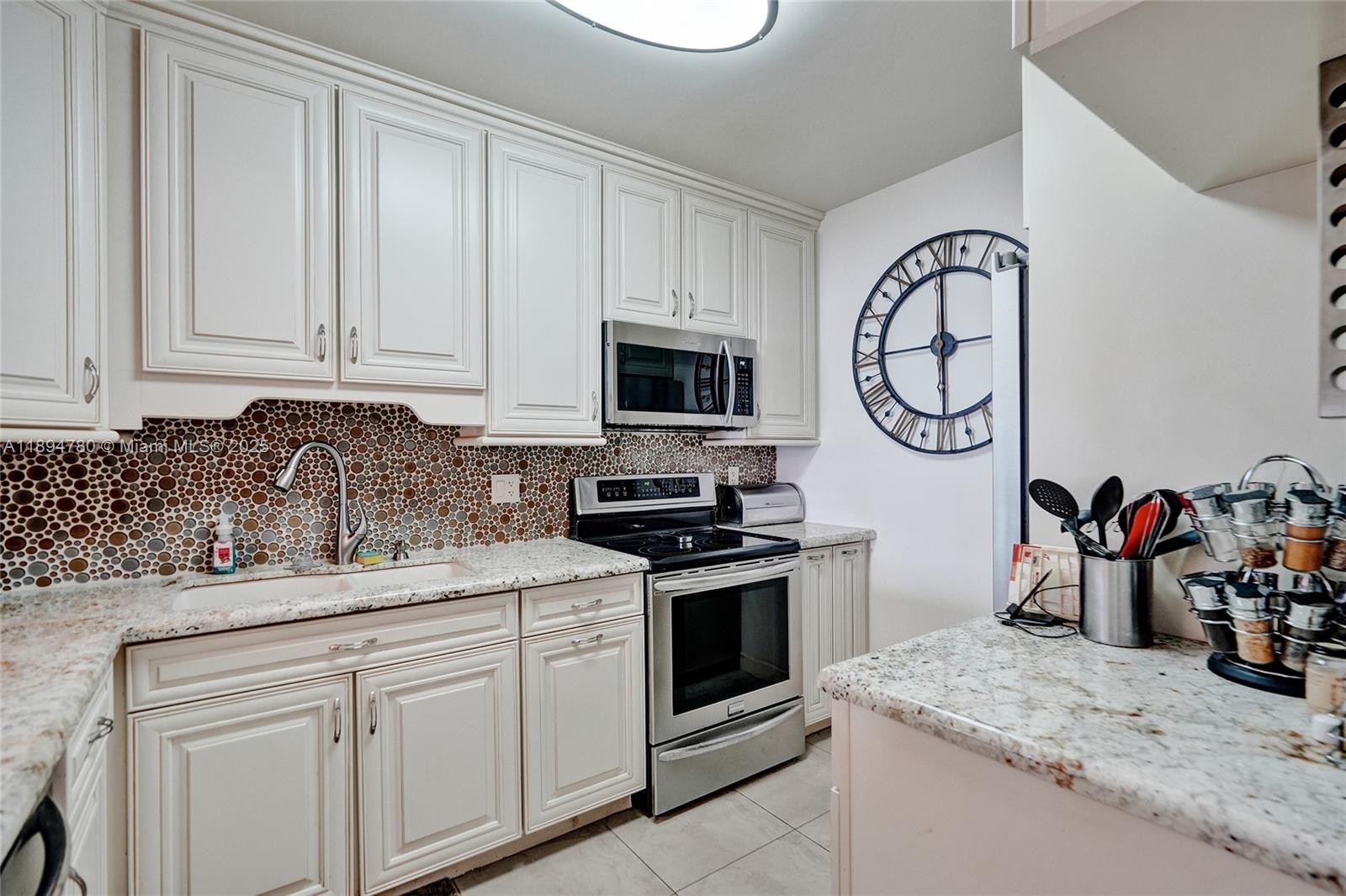 300 Golden Isles Dr 101