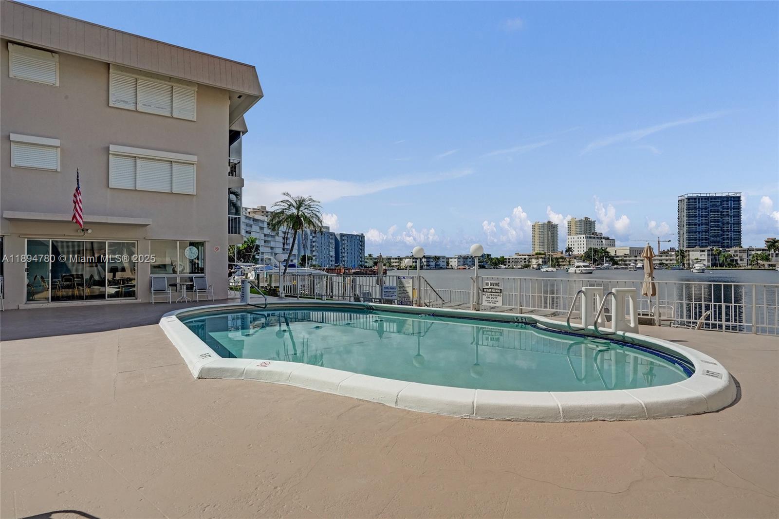 PARADISE HARBOUR APTS CO- - Residential