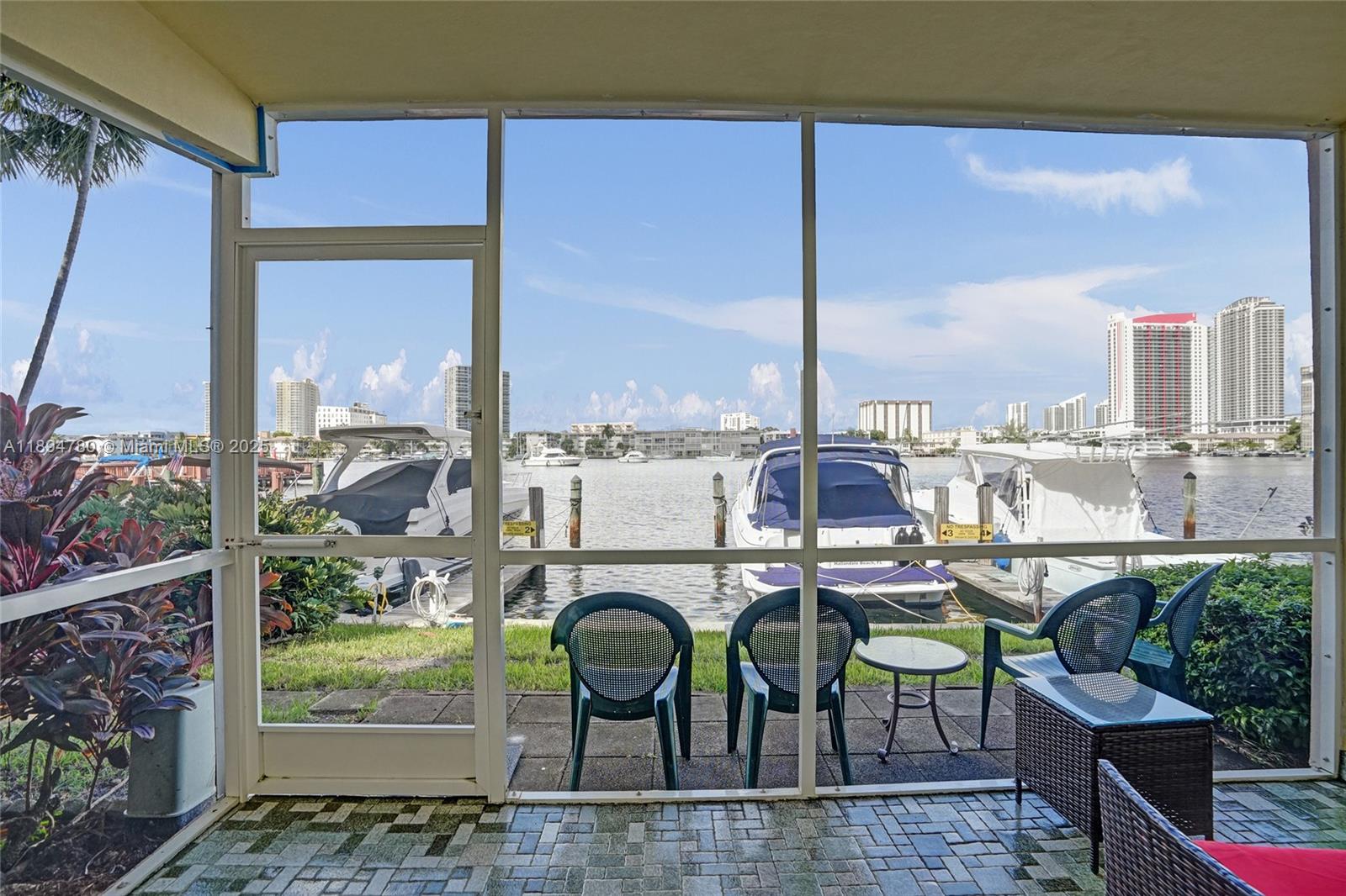 PARADISE HARBOUR APTS CO- - Residential