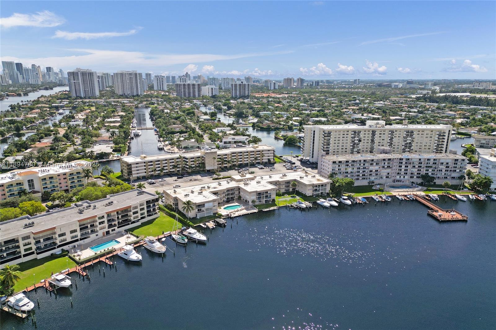PARADISE HARBOUR APTS CO- - Residential