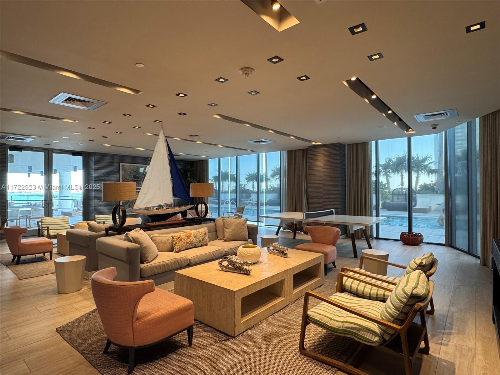 BISCAYNE BEACH CONDO - Residential