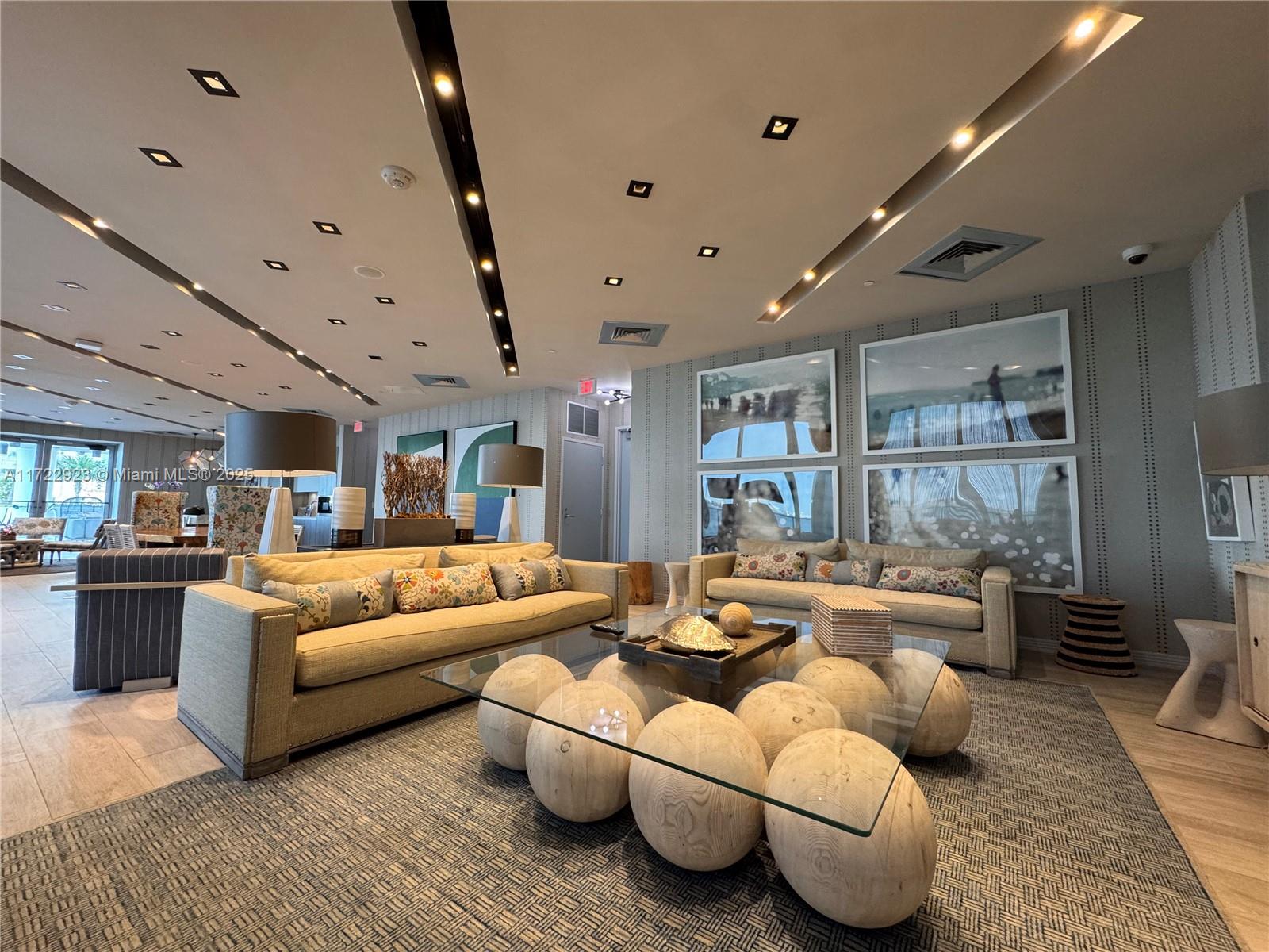 BISCAYNE BEACH CONDO - Residential