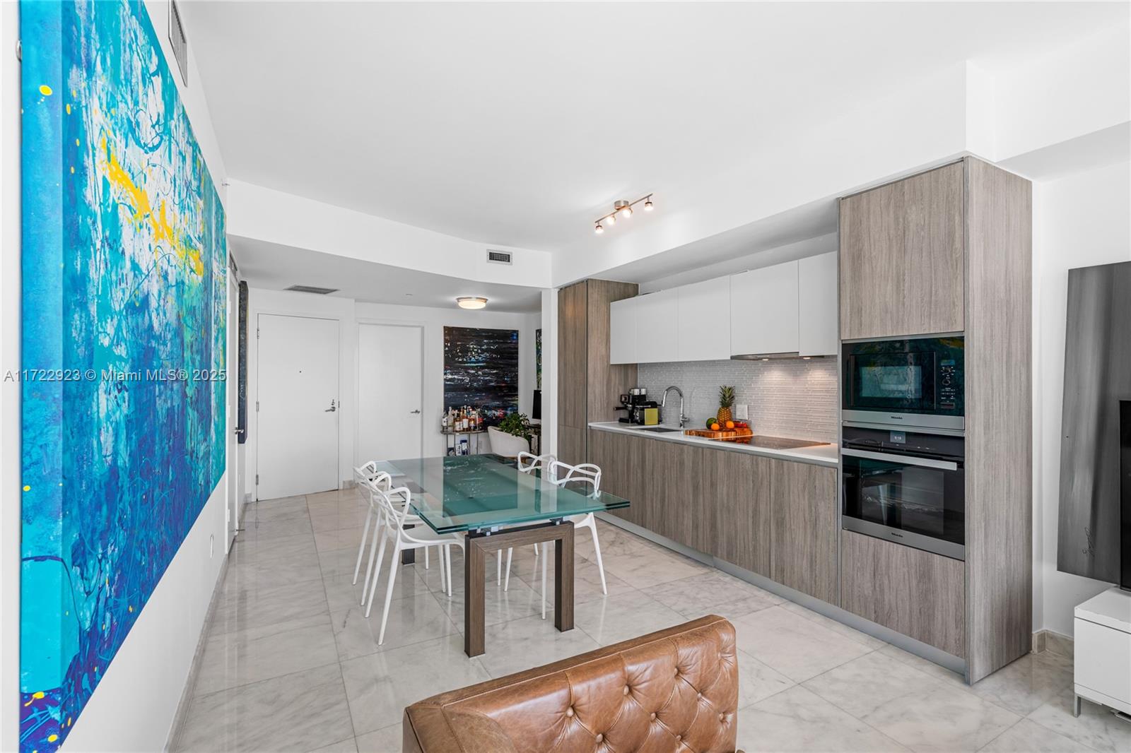 BISCAYNE BEACH CONDO - Residential