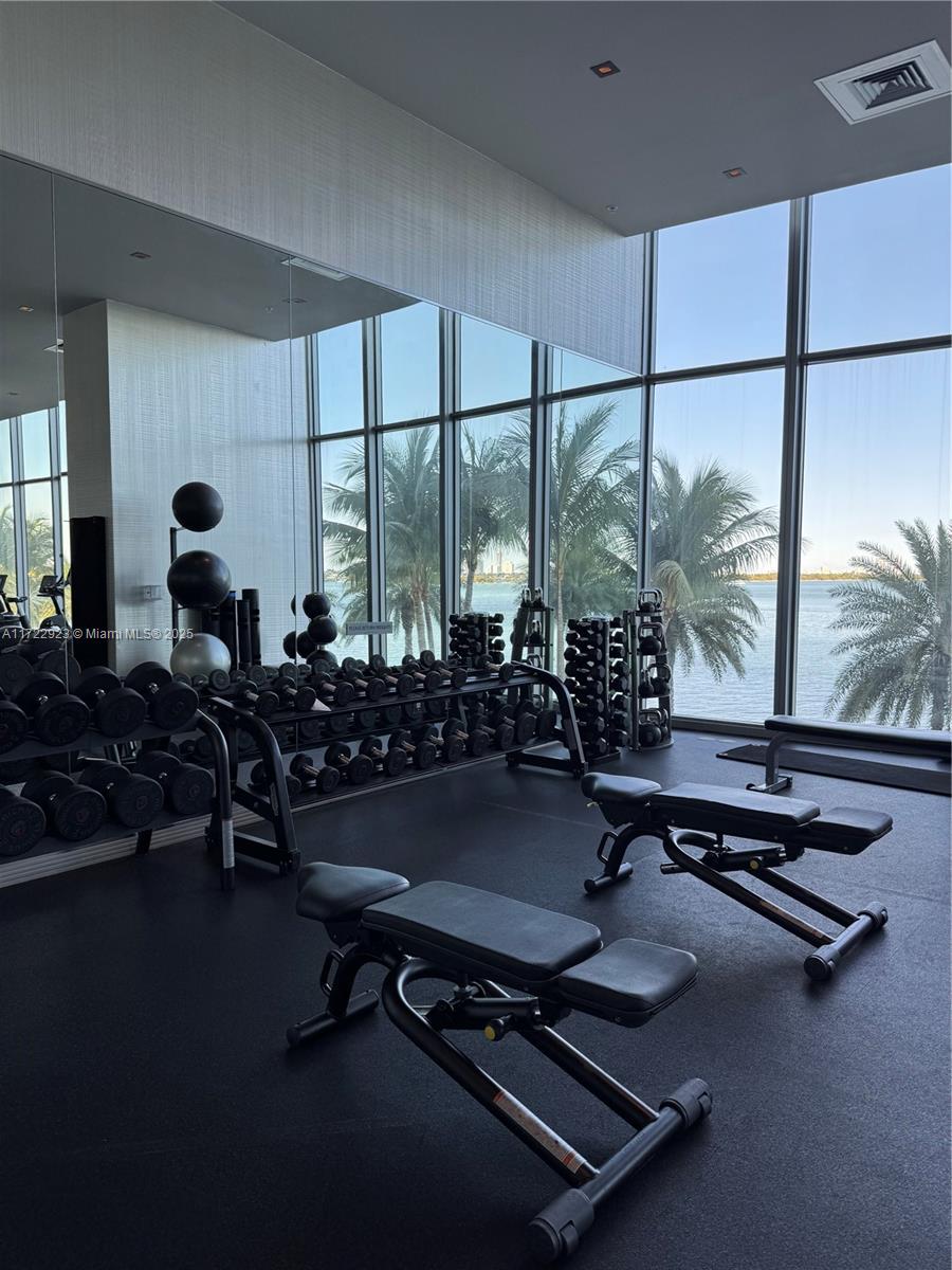 BISCAYNE BEACH CONDO - Residential