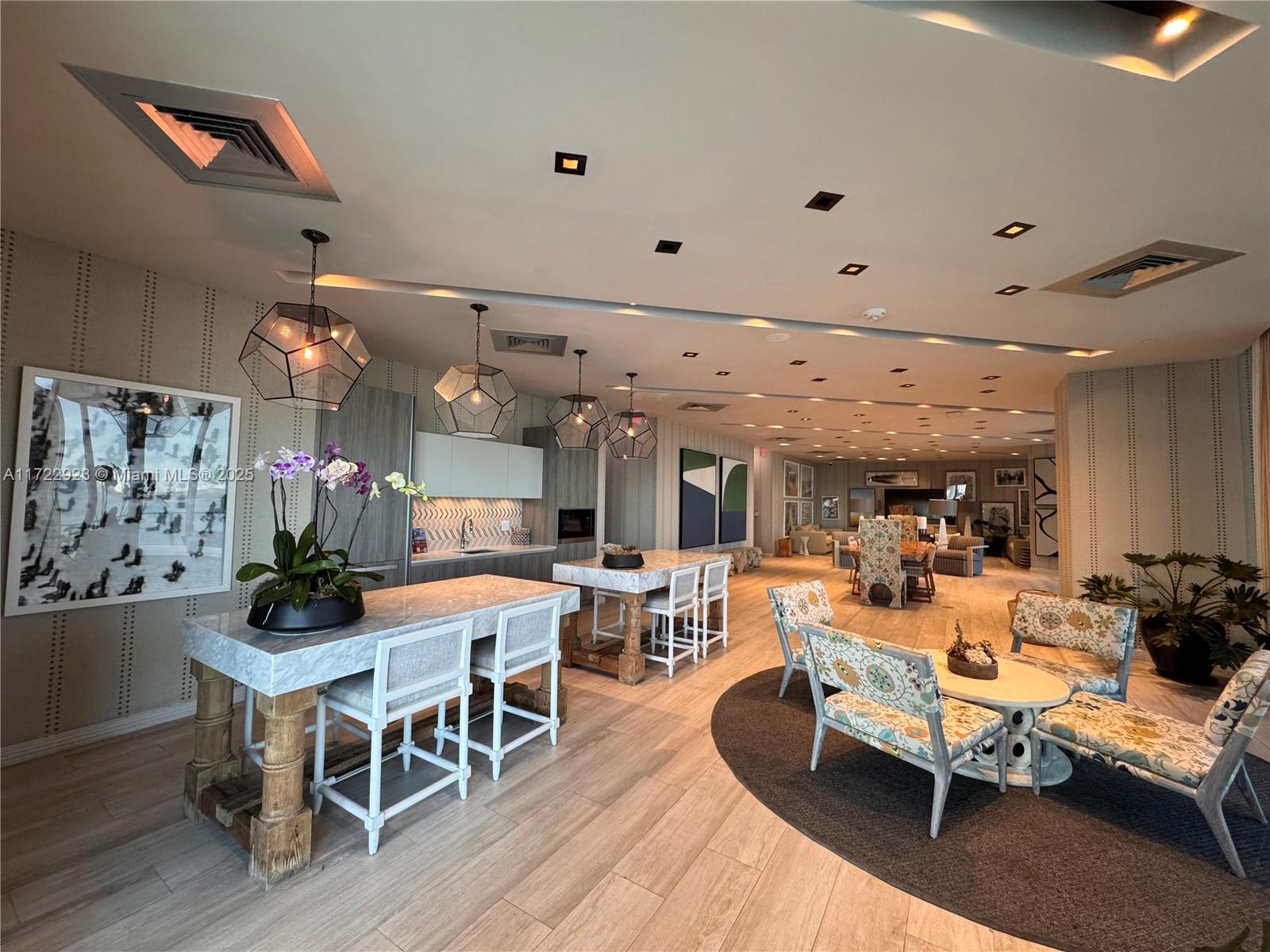 BISCAYNE BEACH CONDO - Residential