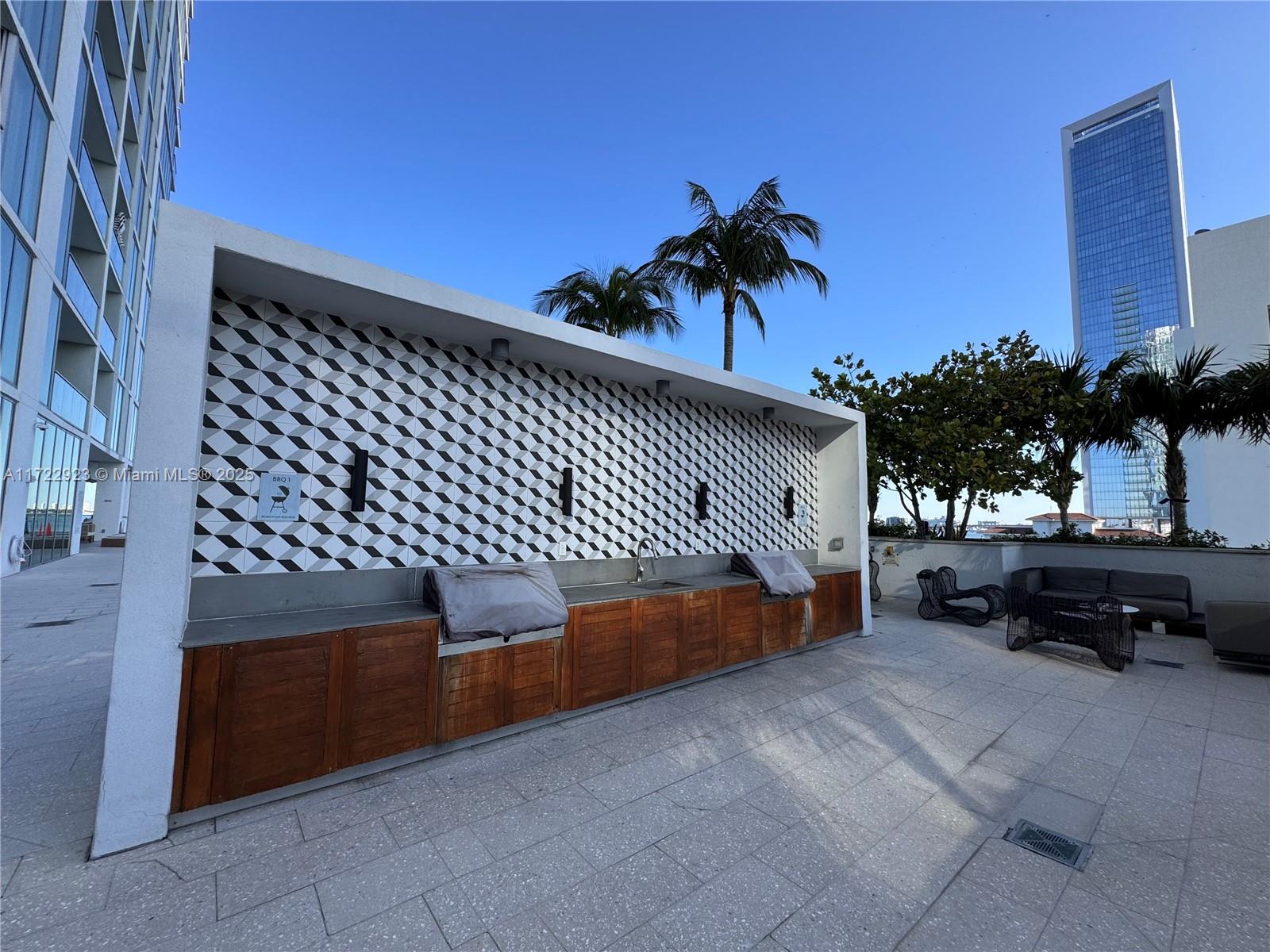 BISCAYNE BEACH CONDO - Residential