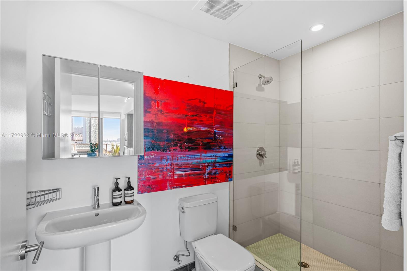 BISCAYNE BEACH CONDO - Residential