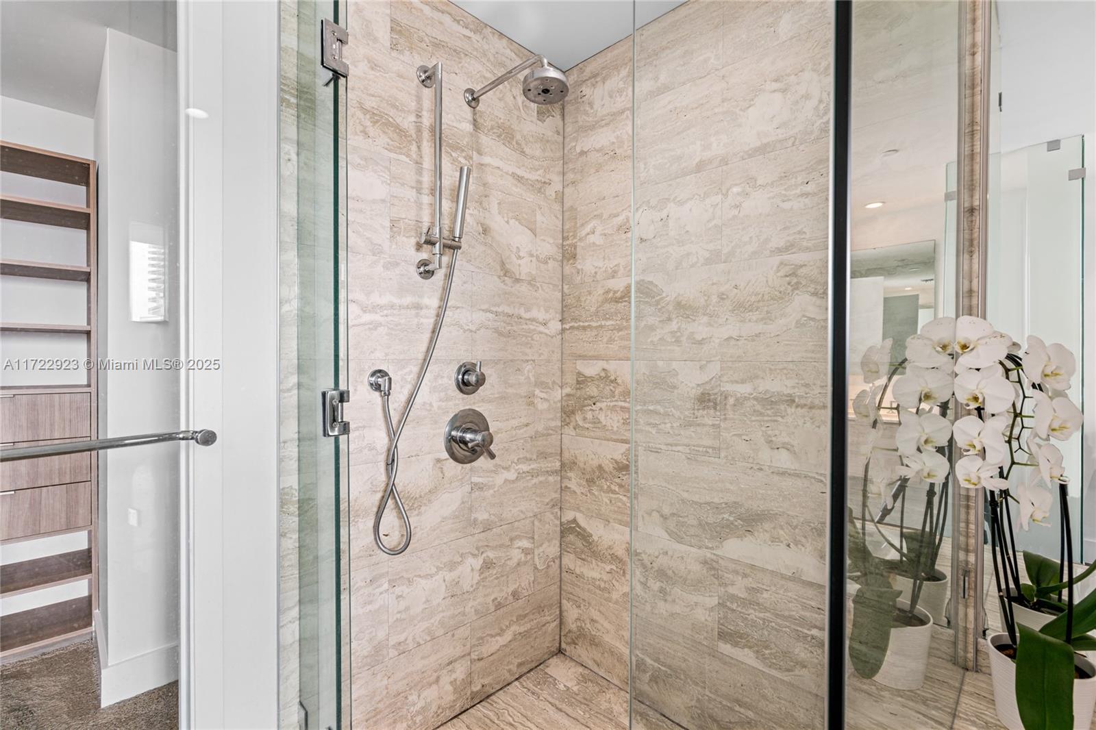 BISCAYNE BEACH CONDO - Residential