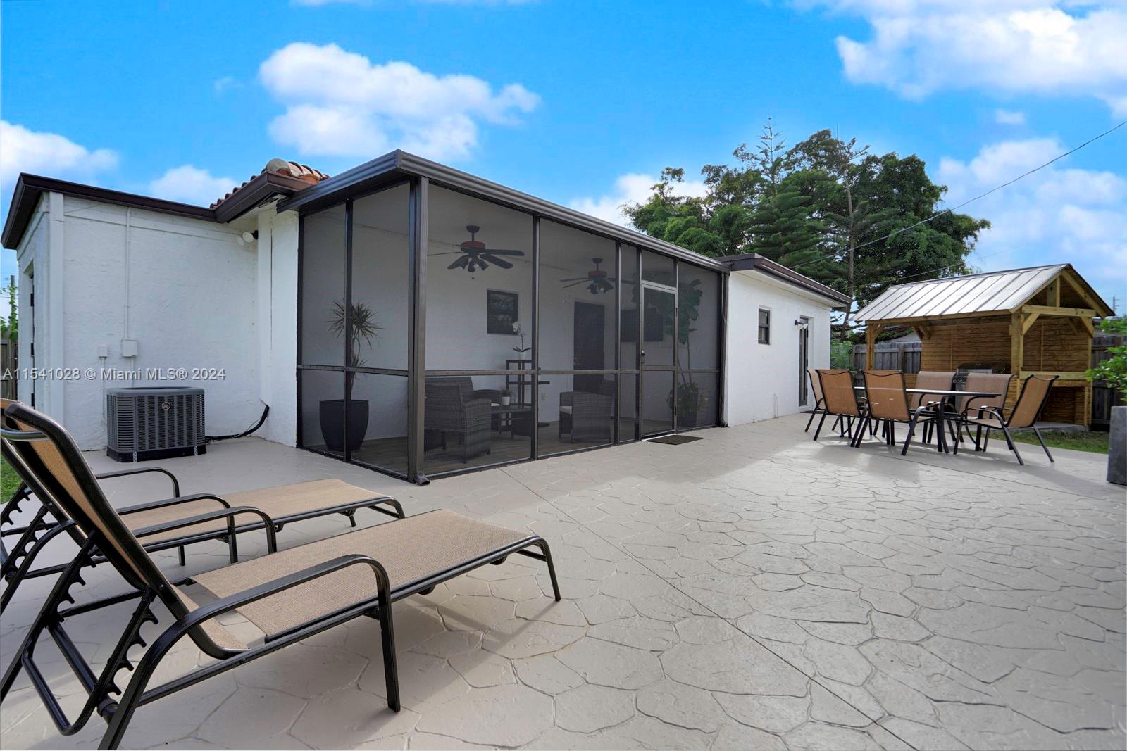 CORAL VILLAS REV - Residential