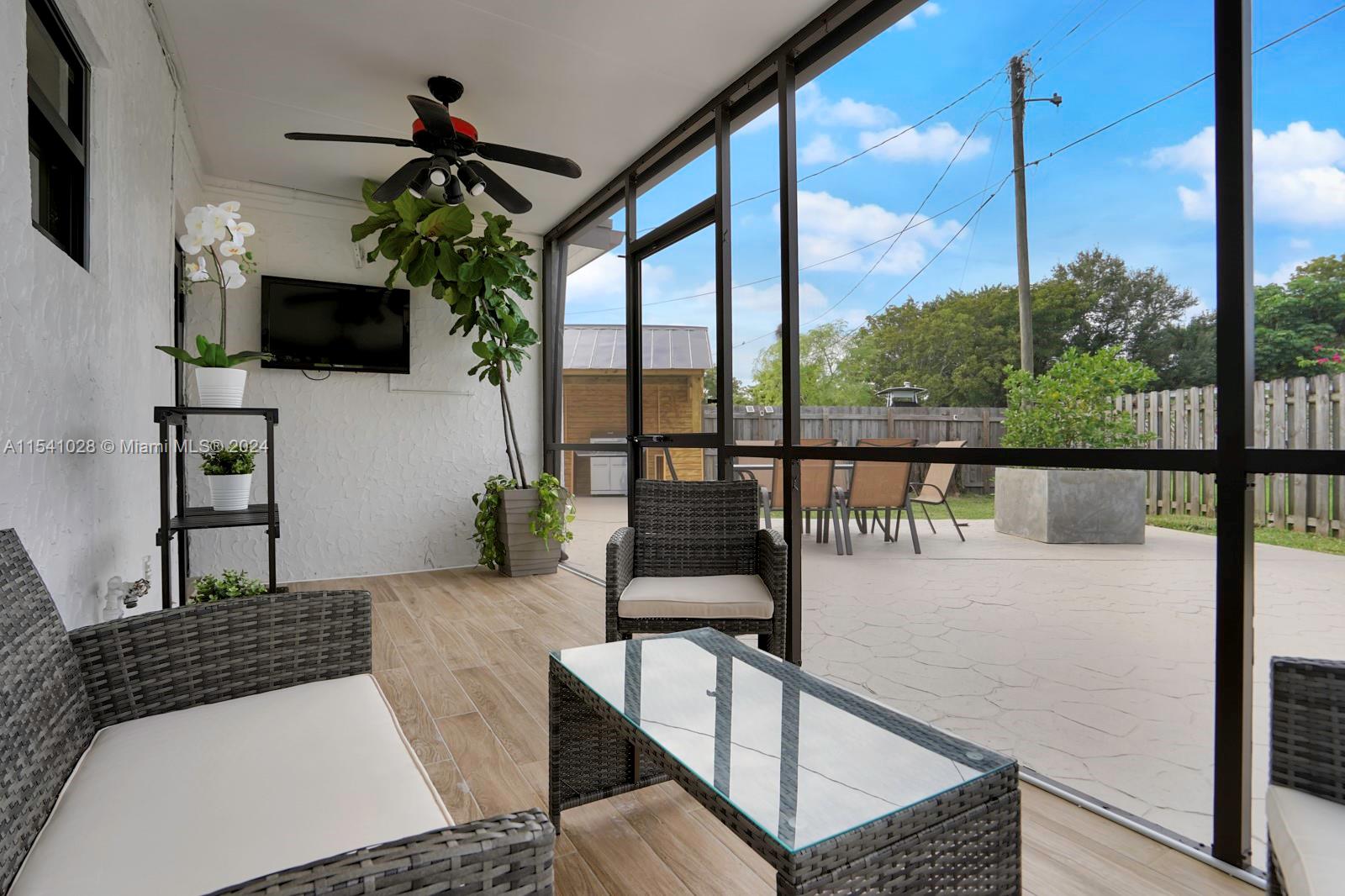 CORAL VILLAS REV - Residential