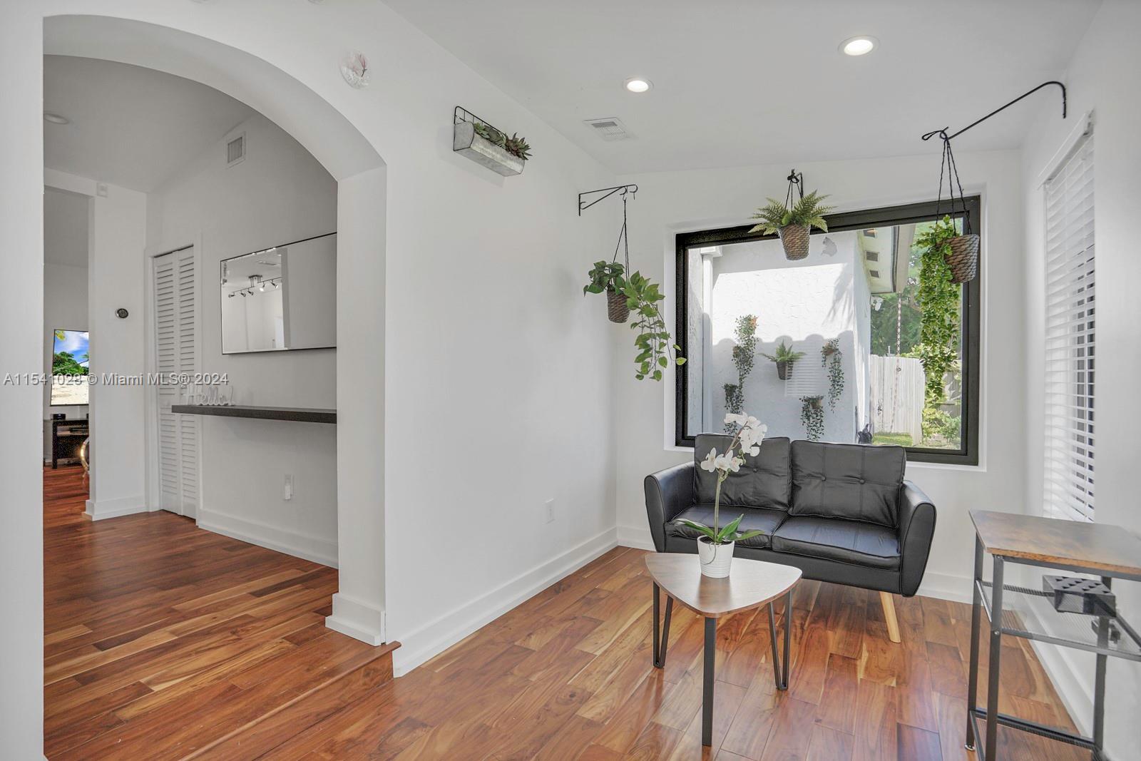 CORAL VILLAS REV - Residential