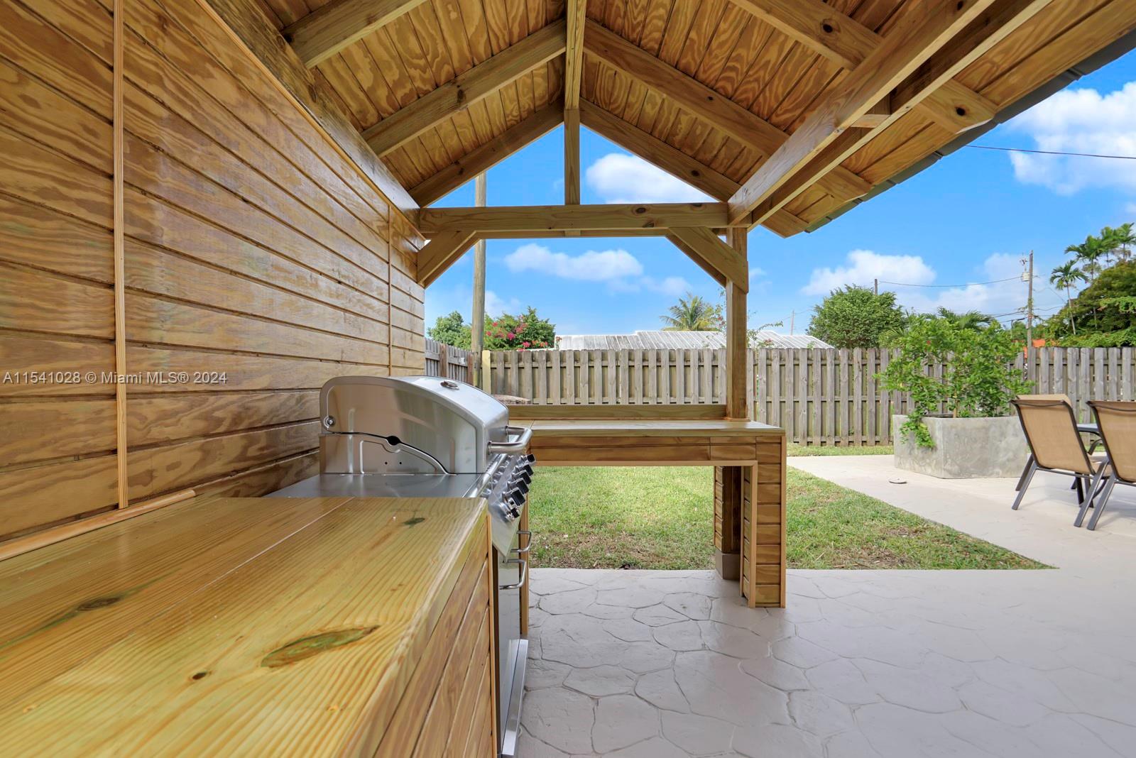 CORAL VILLAS REV - Residential