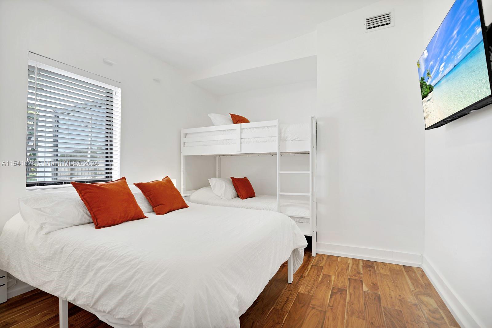 CORAL VILLAS REV - Residential