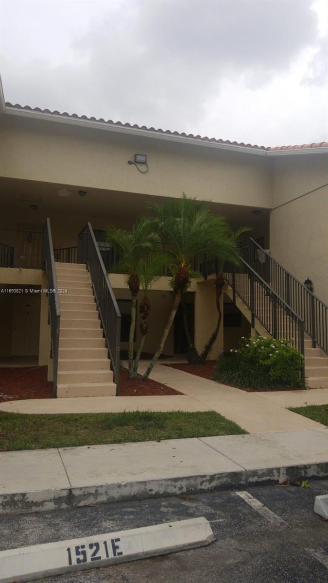 PALM BEACH PLACE CONDO - Residential Lease