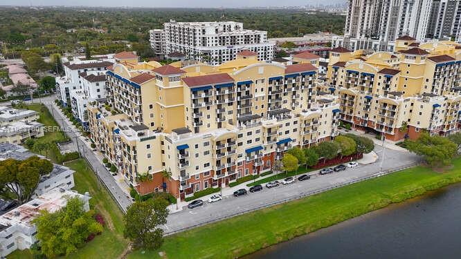 COLONNADE AT DADELAND SW - Residential