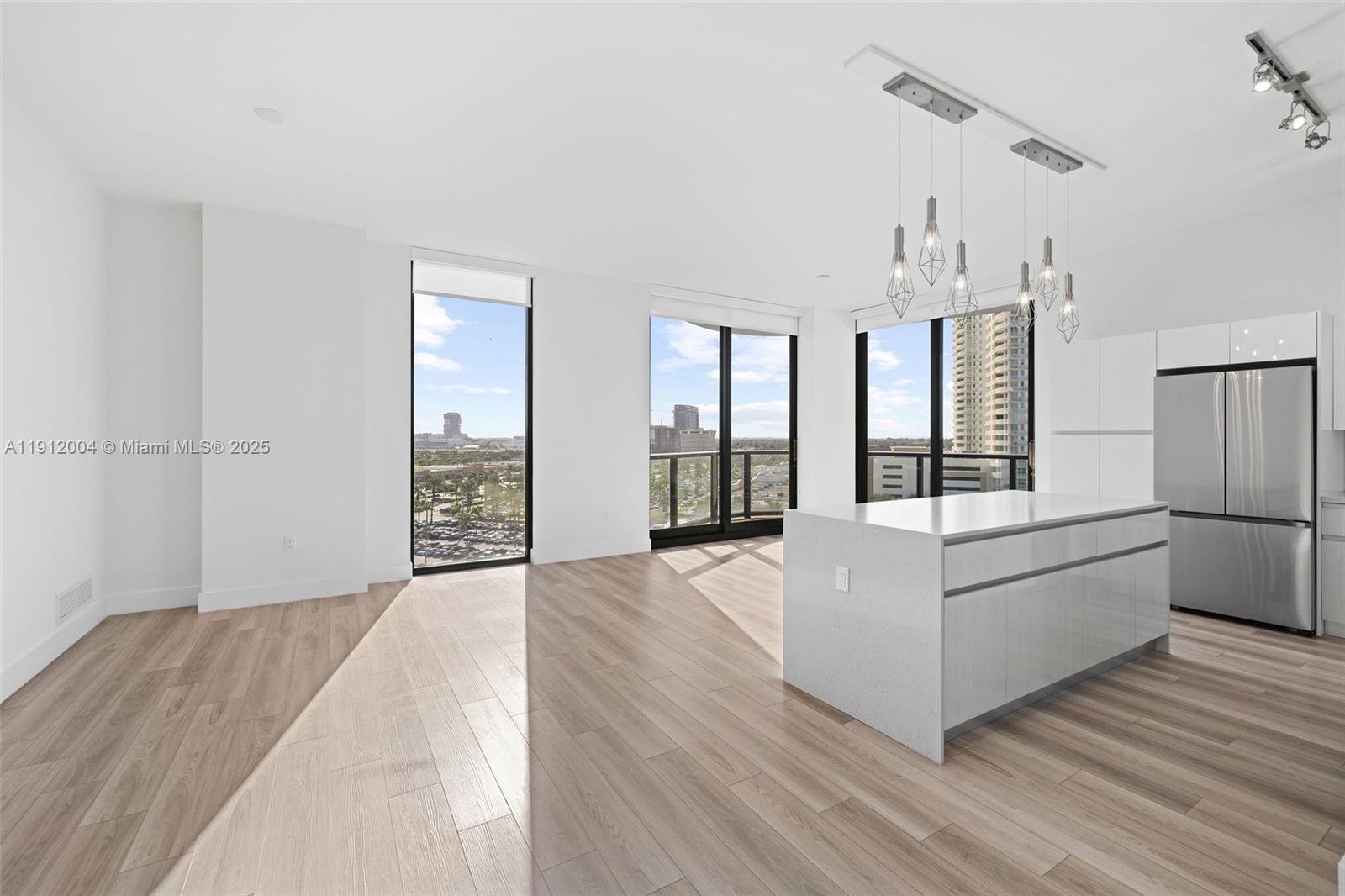 Slate Hallandale - Residential Lease