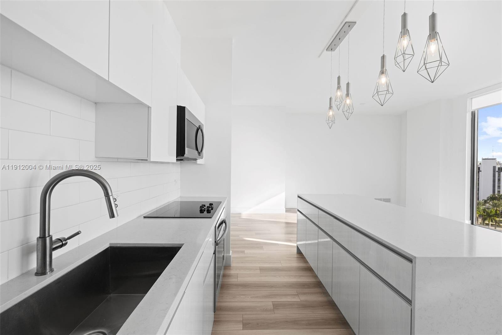 Slate Hallandale - Residential Lease