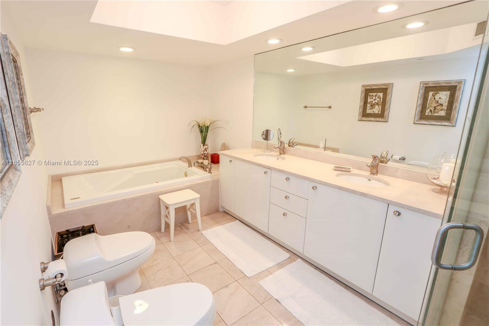 OCEANIA V CONDO - Residential Lease