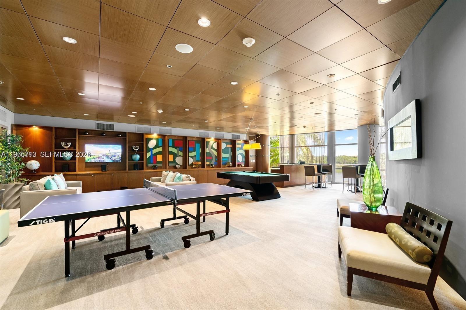 TAO SAWGRASS CONDOMINIUM - Residential Lease