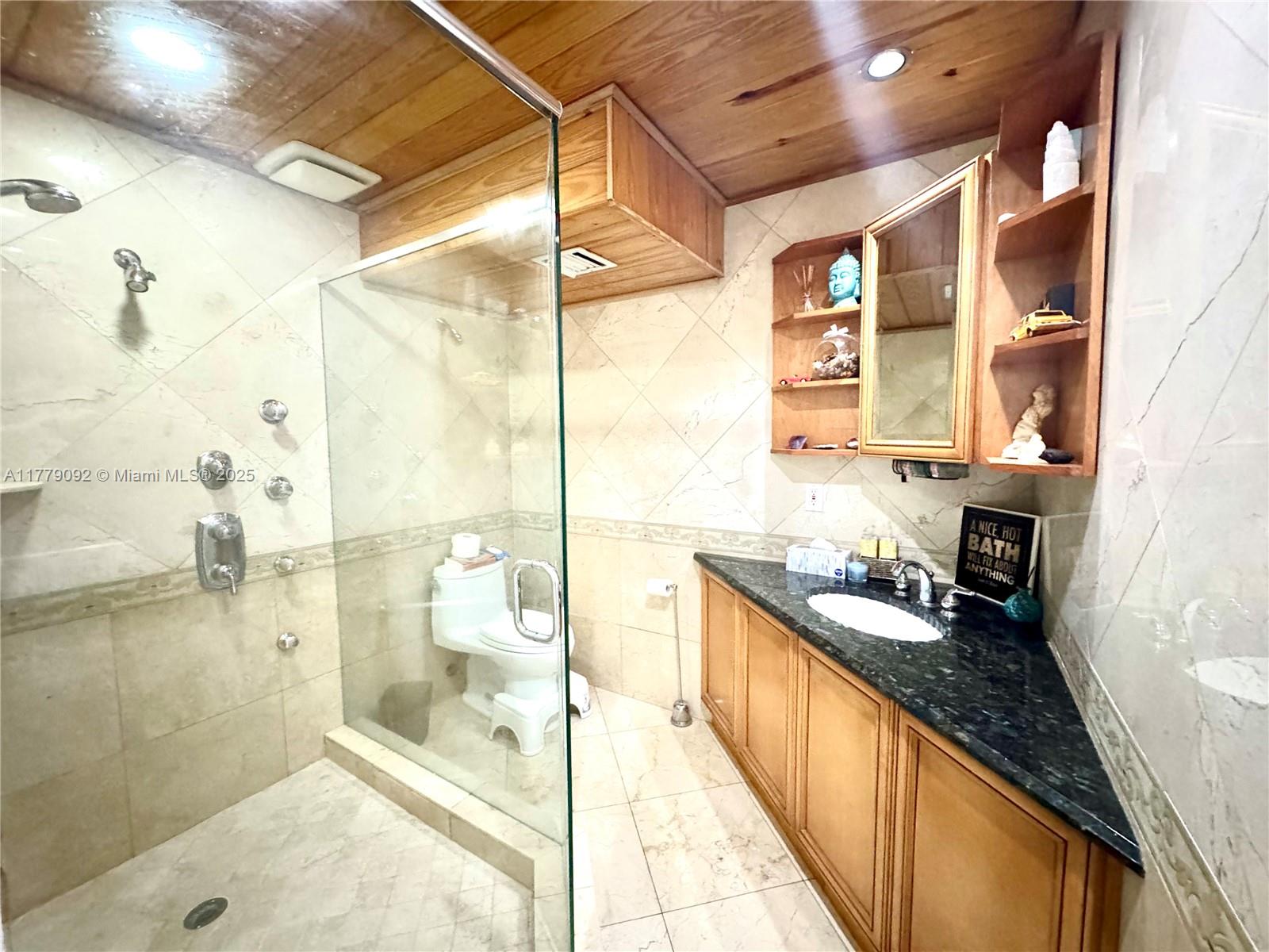 LAKEVIEW - Residential Lease