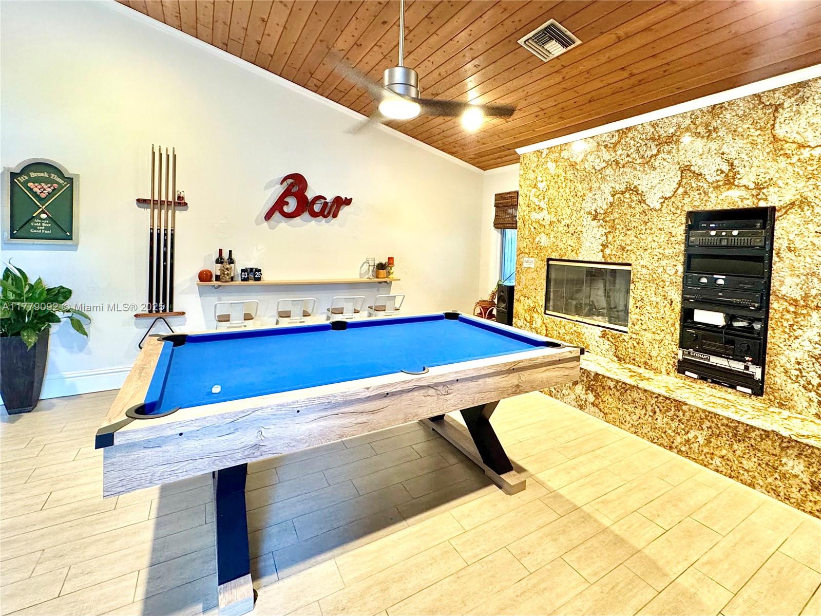 LAKEVIEW - Residential Lease