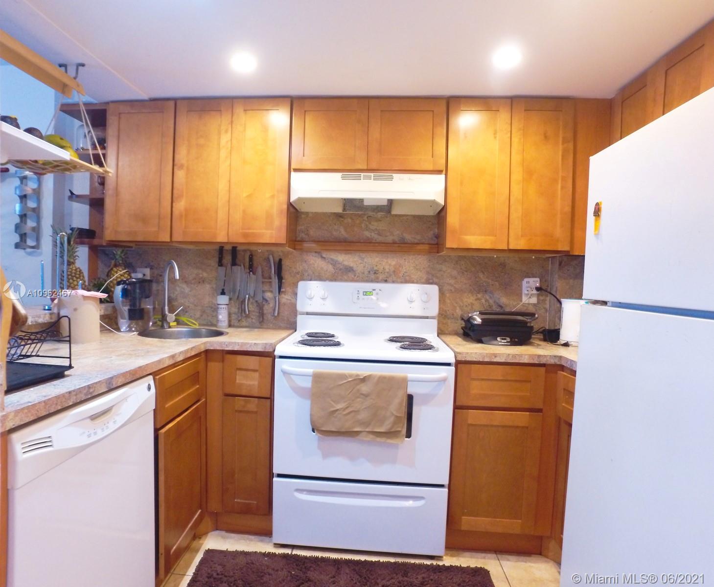 MIRADOR 1035 CONDO - Residential