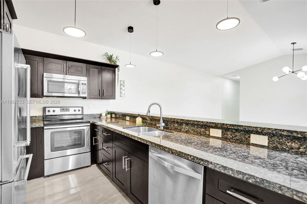 Photo of 60 NE 26th St #60, Wilton Manors, FL 33305 (MLS # A11992753)