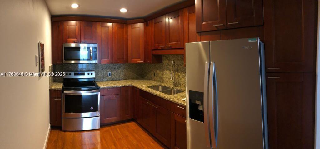 3625 N Country Club Dr 203, Aventura, Miami-Dade County, Florida - 2 Bedrooms  
2 Bathrooms - 