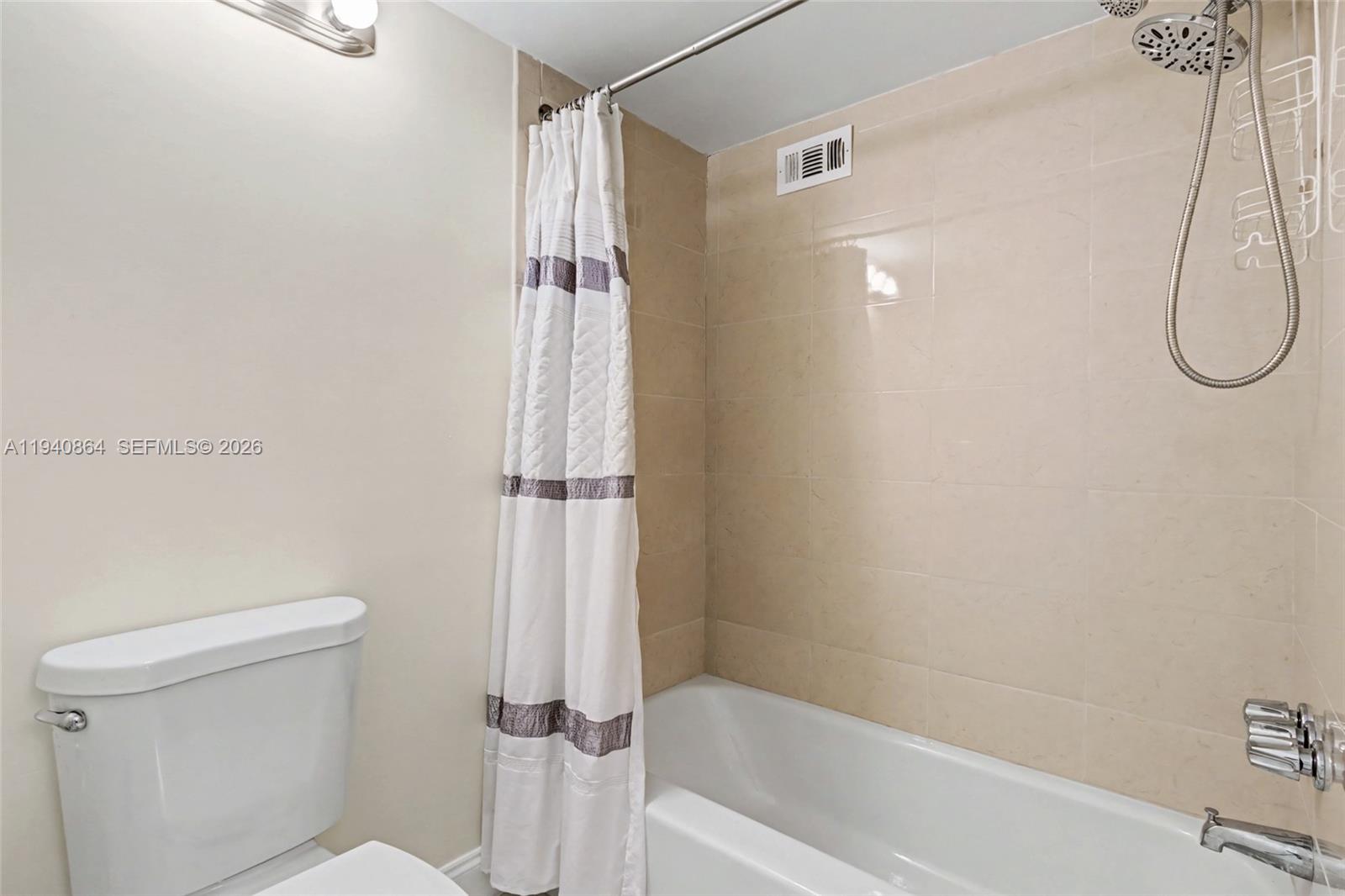 IMPERIAL TOWERS CONDO - Residential