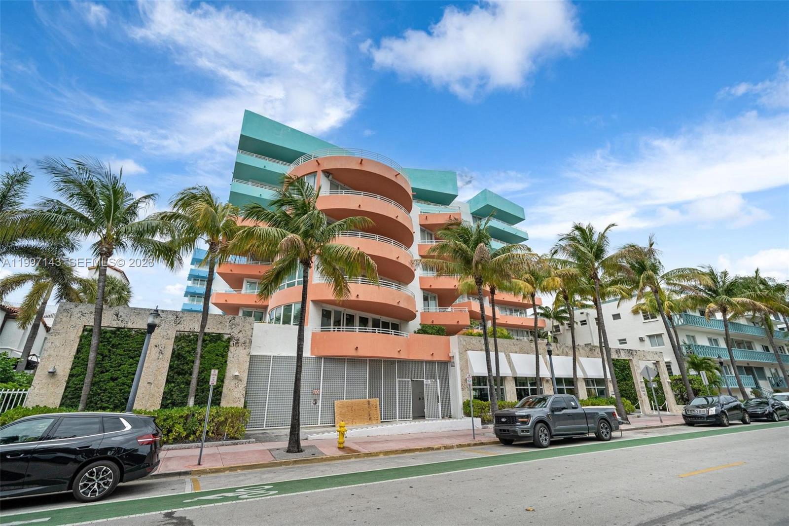 226 Ocean Dr 8F