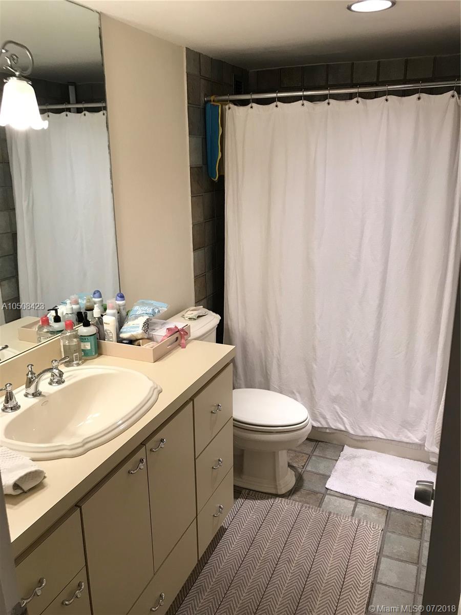 Gables Waterway Towers - Residential Lease