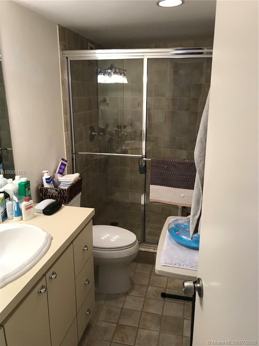 Gables Waterway Towers - Residential Lease