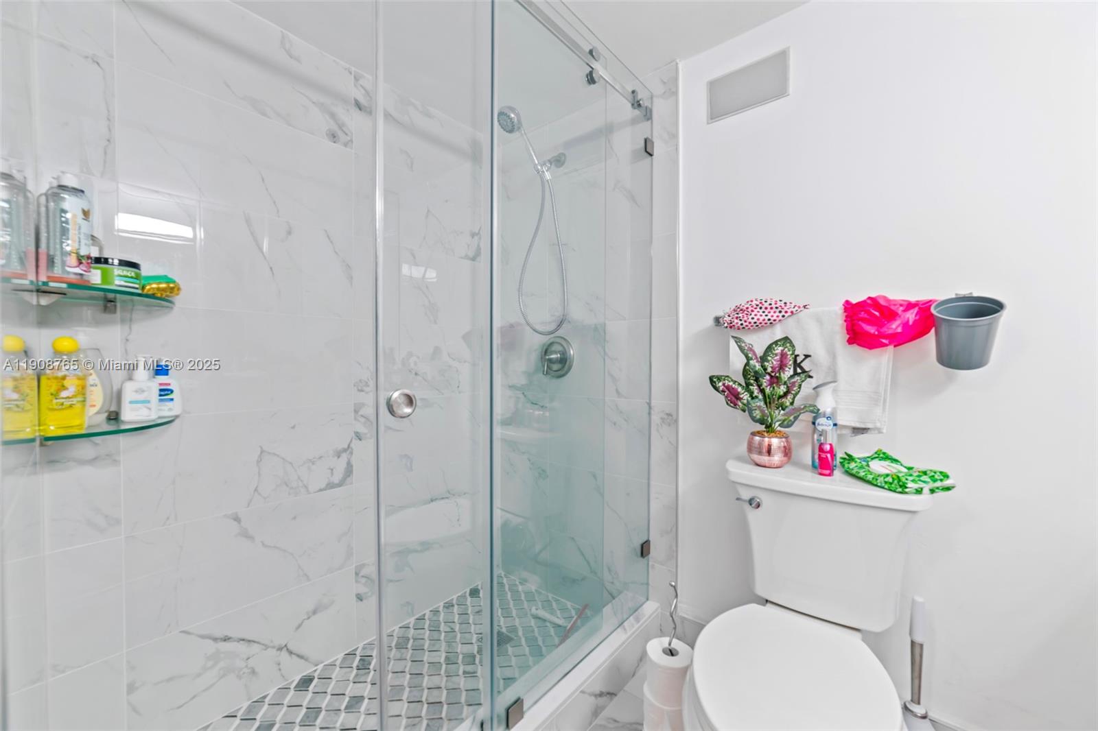 SEA AIR TOWERS CONDO - Residential