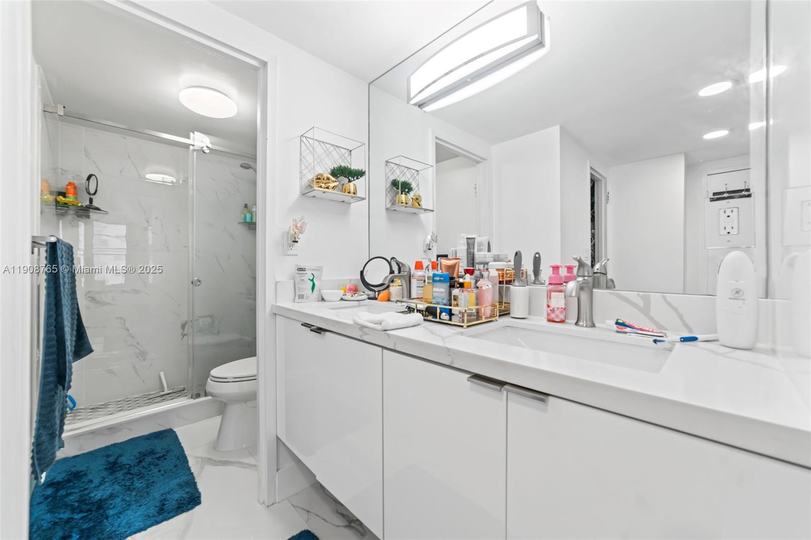 SEA AIR TOWERS CONDO - Residential