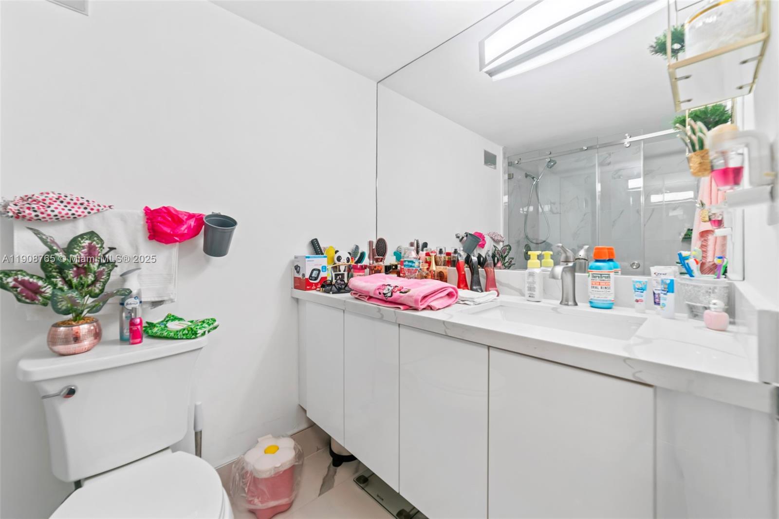 SEA AIR TOWERS CONDO - Residential